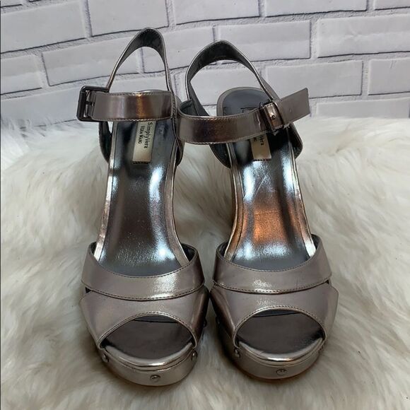 Simply Vera Nala Metallic Wedge Sandals Sz 9.5 - Picture 2 of 6